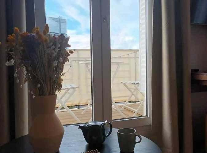 Balcony Floor * 巴黎