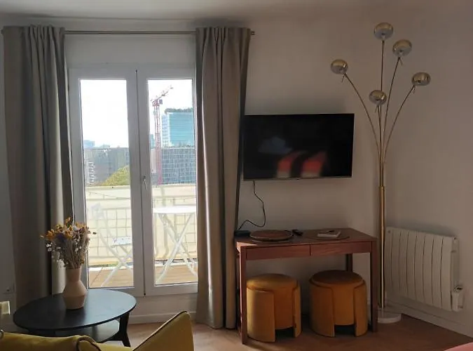 Balcony Floor 巴黎