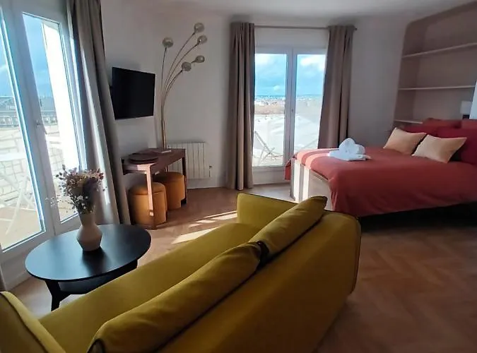 公寓 Balcony Floor *